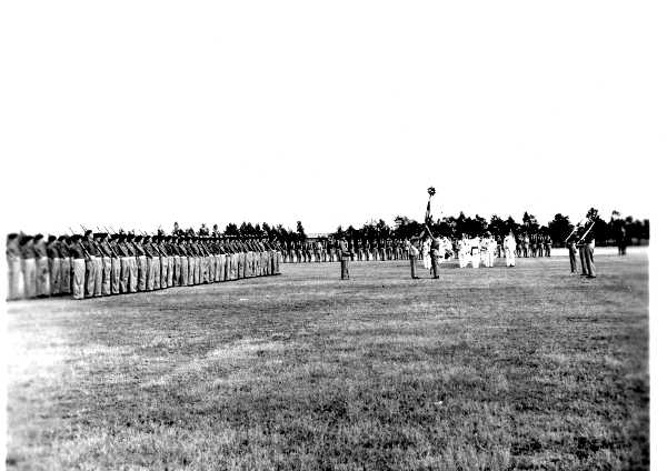 1 LF colour Troop 1951344